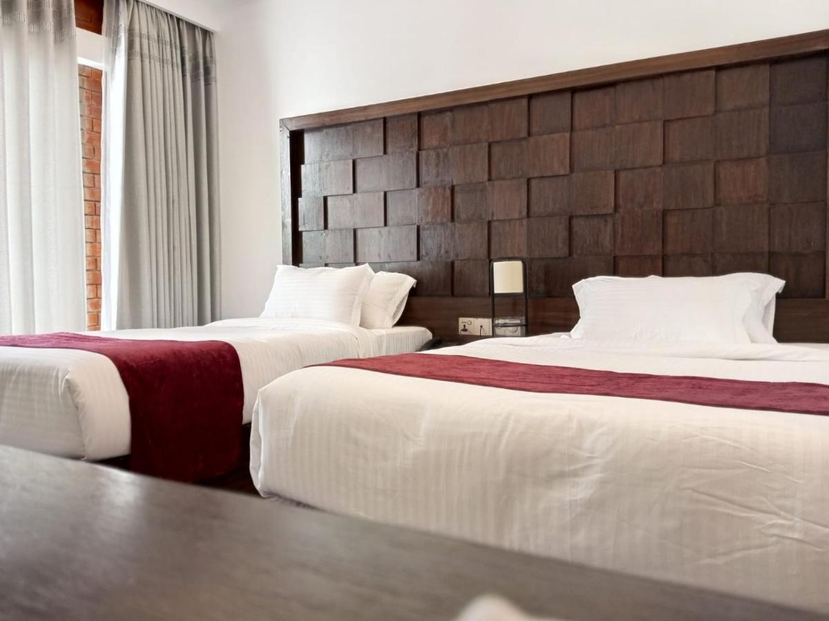 Shada Pathor Hotel & Resort Companiganj 外观 照片