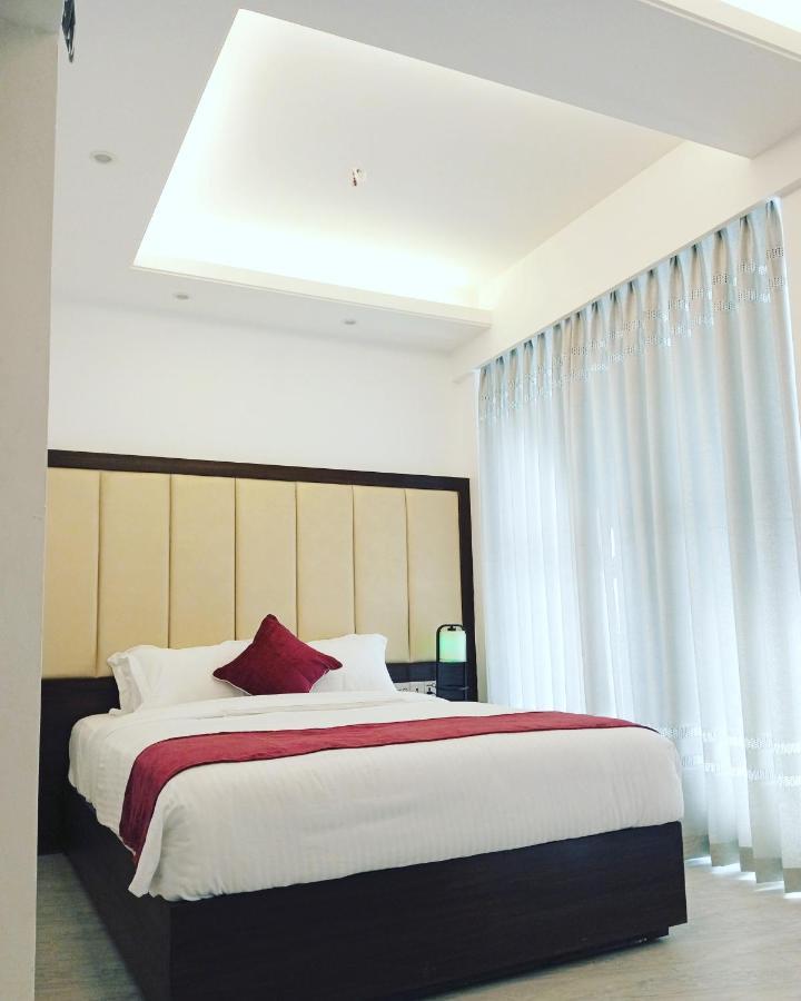 Shada Pathor Hotel & Resort Companiganj 外观 照片