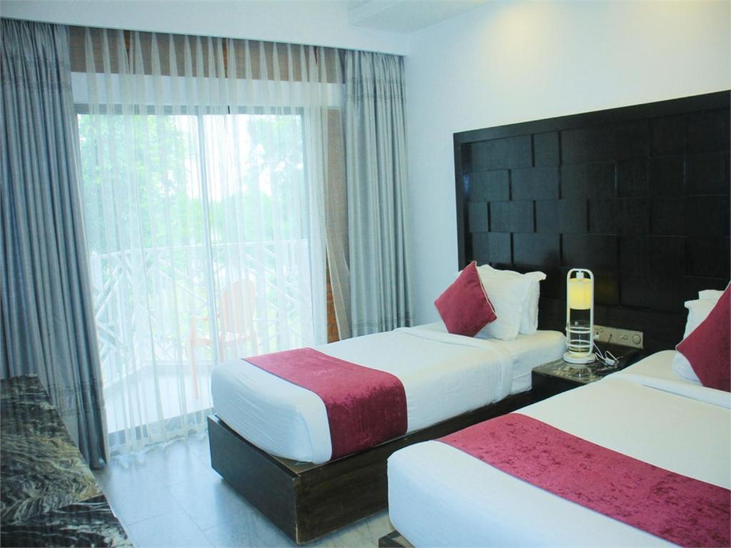 Shada Pathor Hotel & Resort Companiganj 外观 照片