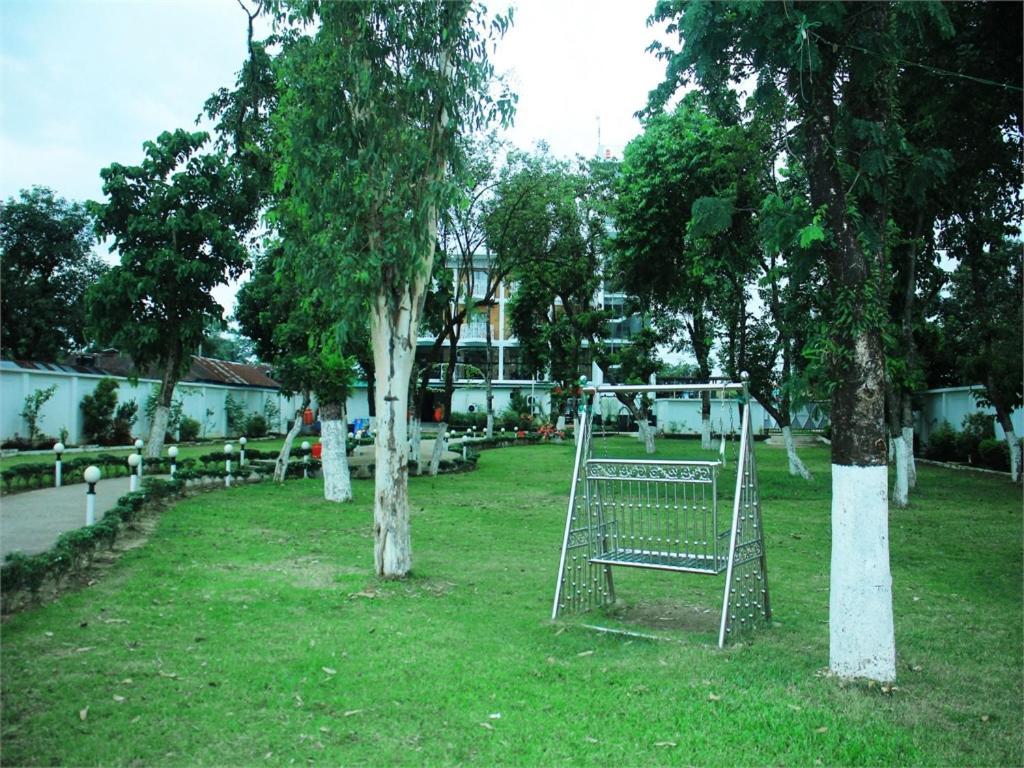 Shada Pathor Hotel & Resort Companiganj 外观 照片